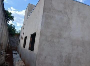 Casa · 94m² · 3 Quartos · 2 Vagas · Casa à venda no bairro São Jorge - Uberlândia - MG