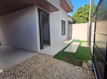 Casa · 140m² · 3 Quartos · 4 Vagas · Casa à venda no bairro Umuarama - Uberlândia - MG