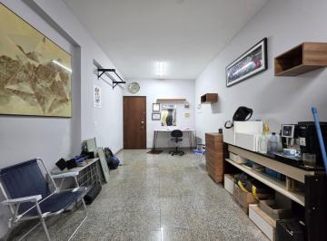 Comercial · 35m² · 1 Quarto · Sala Comercial Reformada 35 m² Praça da Liberdade Bairro - Funcionários - Belo Horizonte - MG