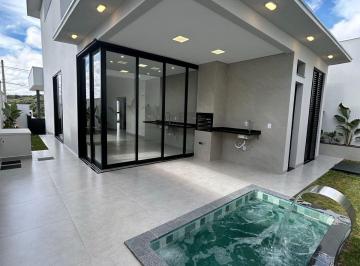 Casa · 150m² · 3 Quartos · 4 Vagas · Casa à venda em condominio fechado Terras Alpha - Uberlândia - MG