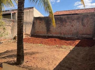 Casa · 300m² · 3 Quartos · 2 Vagas · Casa à venda no bairro Jaraguá - Uberlândia - MG