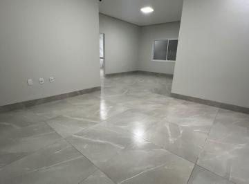 Casa · 240m² · 4 Quartos · 4 Vagas · Casa à venda no bairro Jardim Karaiba - Uberlândia - MG