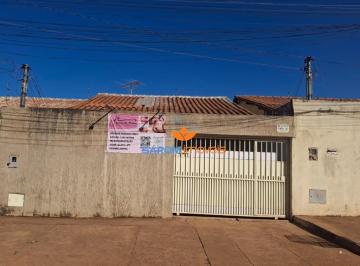 Foto 01 · Casa à venda em Valparaíso de Goiás-GO, Setor de Chácaras Anhangüera: 2 quartos, sala, banheiro, 2 v