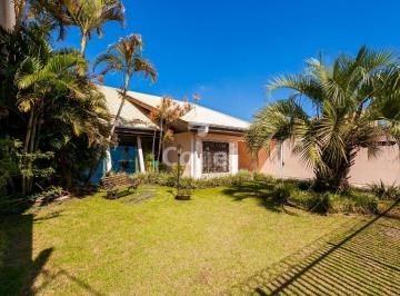 Casa de 4 quartos, Curitiba · Casa com suíte no Térreo com terreno de 770 m² e 327 m² de área interna