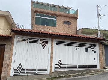 Casa de 4 quartos, São Paulo · Casa à venda no Tucuruvi com 249 metros e 4 dormitórios