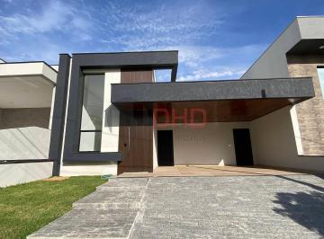 Casa · 250m² · 3 Quartos · 4 Vagas · Condomínio Campos do Conde - Casa nova com piscina