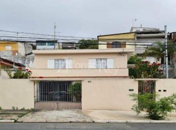 Casa · 220m² · 5 Quartos · 4 Vagas · Sobrado com 05 dormitórios