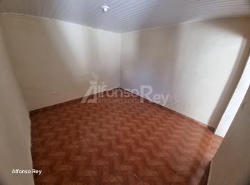Casa · 40m² · 1 Quarto · Casa de 01 dormitório