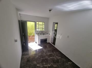 Casa · 40m² · 1 Quarto · Casa de 01 dormitório