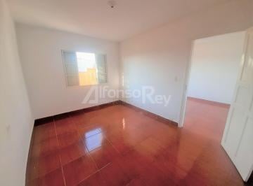 Casa · 90m² · 1 Quarto · Casa de 01 dormitório