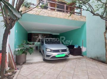 Casa · 202m² · 3 Quartos · 4 Vagas · Casa de 03 dormitórios