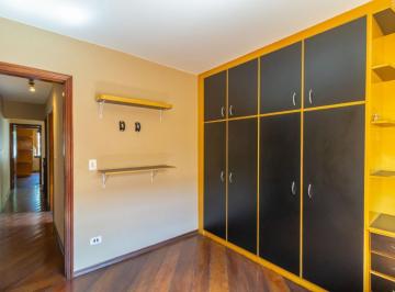228e2ede-2e0c-4776-a877-aa028e43a7ea · Elegante sobrado para venda em Vila Romero com 3 quartos, sendo 1 suíte, 177m²