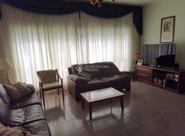 Casa · 203m² · 3 Quartos · 6 Vagas · Casa Térrea á Venda no Bairro Osvaldo Cruz em São Caetano do Sul/SP.