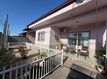 Casa · 200m² · 3 Quartos · 2 Vagas · Casa em Fundos  -  Biguaçu