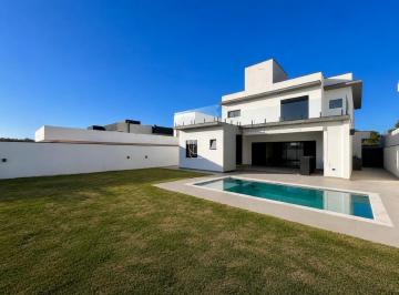 Casa · 380m² · 4 Quartos · 4 Vagas · Casa de Condomínio em Salto para aluguel Portal dos Bandeirantes Salto - SP | 4 quartos Área total 4