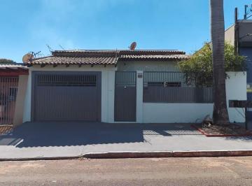 Casa · 160m² · 3 Quartos · 2 Vagas · Casa térrea no Jardim Batistão