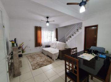 Casa · 90m² · 2 Quartos · 2 Vagas · Sobrado à venda no Centro em São Vicente.