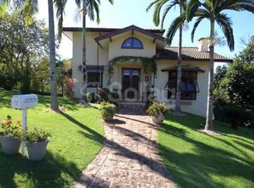 Casa · 289m² · 4 Quartos · 2 Vagas · Casa para alugar com 4 quartos, 2 suite, piscina e churrasqueira em Vinhedo SP