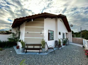 Casa · 70m² · 2 Quartos · 1 Vaga · Casa no Rio Branco com quintal privativo!