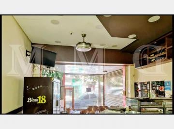 Comercial · 144m² · Excelente Espaço Comercial à Venda - Localização Estratégica