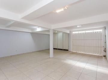 Casa de 3 quartos, Curitiba · Sobrado Semimobiliado, desocupado, pronto para morar em rua sem saída e face norte e com quintal