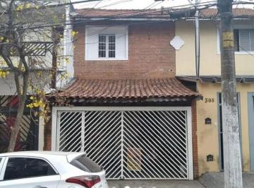 Casa · 170m² · 6 Quartos · 2 Vagas · Casa para locação em Santana com 6 Dormitórios, 4 Banheiros e 2 Vagas.