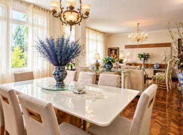 Apartamento · 138m² · 3 Quartos · Apartamento 3 quartos reformado com 138m² em Copacabana, Rio de Janeiro