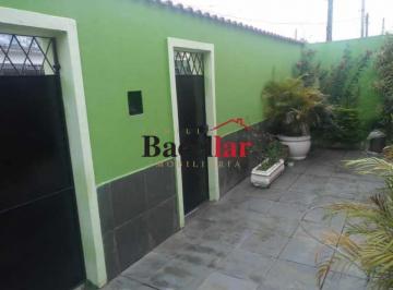 Casa · 118m² · 3 Quartos · 4 Vagas · Apartamento : / Residencial / Marechal Hermes