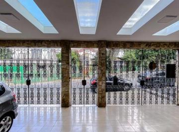 Casa · 320m² · 3 Quartos · 3 Vagas · Sobrado de 320m² com 3 dormitórios e 3 vagas no Jardim Anália Franco.