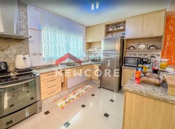 Casa · 218m² · 3 Quartos · 6 Vagas · Sobrado em Rua Potomaque - Jardim das Maravilhas - Santo André/SP