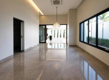 Casa · 450m² · 3 Quartos · 3 Vagas · Casa em condomínio com 3 quartos disponível para locação no bairro Granja Marileuza Uberlândia em Ub