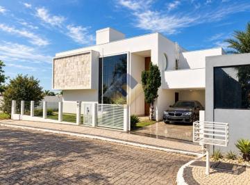 29fe088c42dc5e3912c768e5476ee0ffd4112cd4 · Casa à venda no Condomínio Solar de Brasília, Lago Sul | 4 suítes | Piscina, sauna e elevador