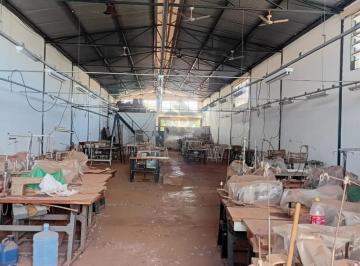Comercial · 600m² · Galpão comercial para alugar com 02 salas no bairro Centro, em Jardinópolis/SP.