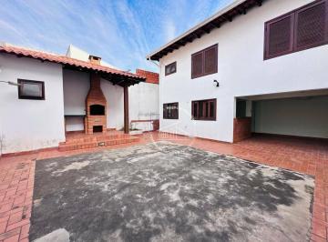2781084c70513665c88fe4100cd1a92637f9c354 · Casa 3 quartos para venda ou alugar no centro de Itu