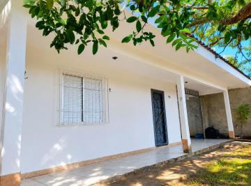 d11317f1300d4cf386870626940c98af461f27d8 · Casa na praia dos Ingleses com 2 quartos - Florianópolis