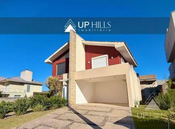4074c23d9e742e22e8b1eef45ab6916623717776 · Casa com 4 dormitórios à venda, 326 m² por R$ 2.240.000 - Pineville - Pinhais/PR