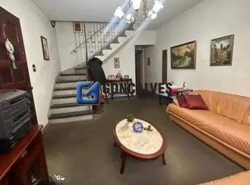 Casa · 176m² · 2 Quartos · 2 Vagas · Sobrado Comercial para Alugar na Av. Kennedy (Anchieta) • 176m² • 2 Dorms • 2 Vagas
