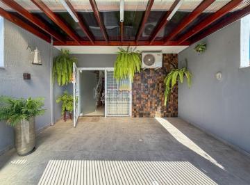 Casa · 126m² · 3 Quartos · 2 Vagas · Sobrado Geminado Semi Mobiliado com 02 Sacadas