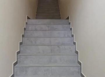 Comercial Aluguel 10m² · Prédio Comercial para alugar em Jardim Celani de 215.00m² com 1 Garagem