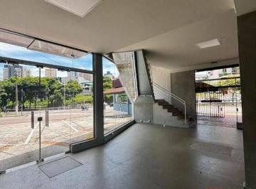 Comercial · 240m² · 2 Vagas · Loja para alugar em Centro de 240.00m² com 2 Garagens