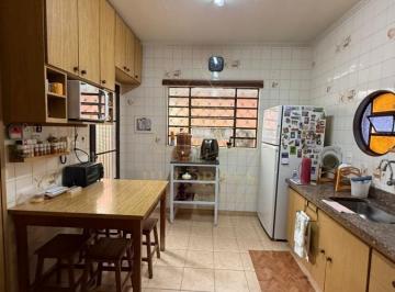 Casa · 192m² · 2 Quartos · 4 Vagas · Casa para venda em Jardim Nova Europa de 192.00m² com 2 Quartos, 1 Suite e 4 Garagens