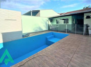 Casa · 70m² · 2 Quartos · 2 Vagas · Casa de 70m² com 2 dormitórios e piscina para locação por R$ 2.000,00 - Bairro: Itoupava Central - B