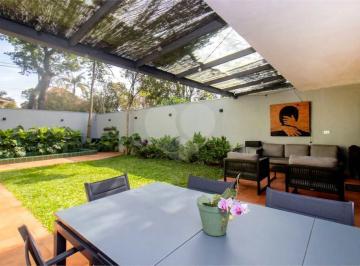 Casa · 237m² · 3 Quartos · 2 Vagas · Sobrado com 3 quartos à venda em Santo amaro - SP