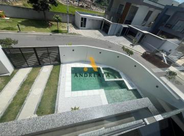 Casa · 220m² · 4 Quartos · 2 Vagas · Venda de Casa em Condomínio com 4 quarto(s), 3 suíte(s), 220 m², por R$ 1.8 milhão, no condomínio DR