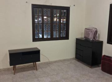 20240130105856393763.jpg · Quarto para Temporada em Niterói, Itaipu, 1 dormitório, 1 suíte, 1 banheiro