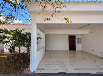 Casa de 3 quartos, Guararema · Casa no Centro de Guararema com quintal