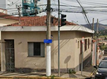 Casa de 3 quartos, Bragança Paulista · Casa térrea de Esquina na Rua Cel Leme no centro de Bragança Paulista