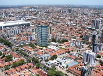 fachada[1].jpg · APARTAMENTO À VENDA NO TIROL – CONDOMÍNIO COSMOPOLITAN | ANDAR ALTO | VISTA P...