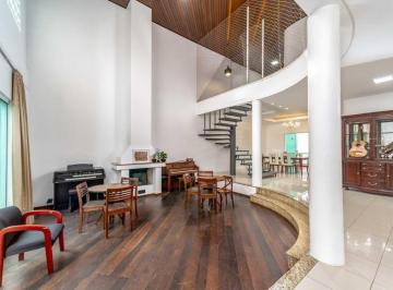 Casa de 3 quartos, São Paulo · Sobrado à venda em Campo Belo bem localizado