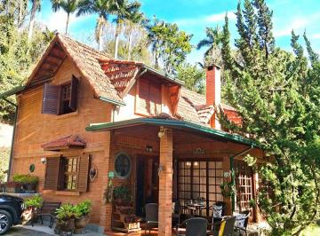 Casa de 4 quartos, Petrópolis · Chalet Pronto para entrar!